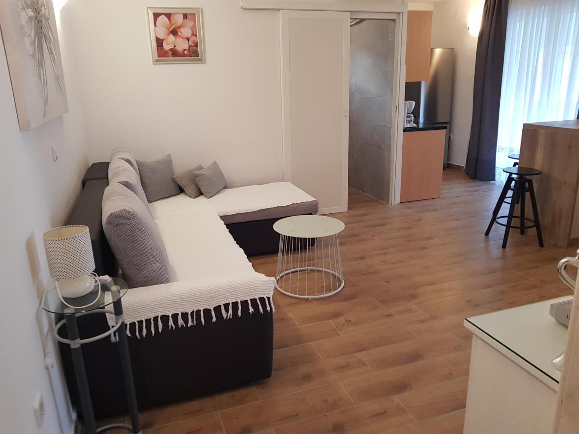 Apartments Mila Marina Luaran gambar