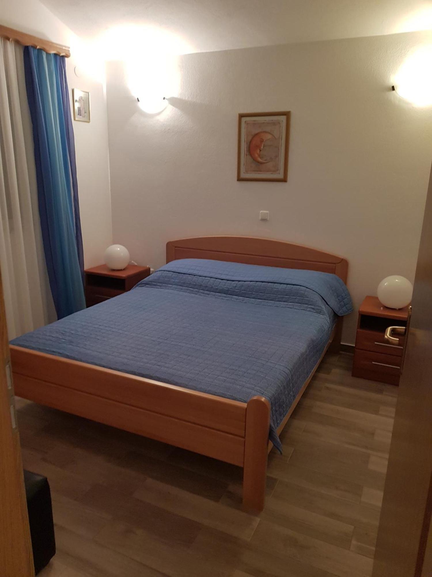 Apartments Mila Marina Luaran gambar
