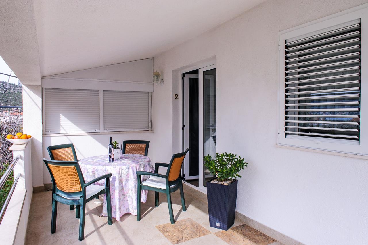 Apartments Mila Marina Luaran gambar